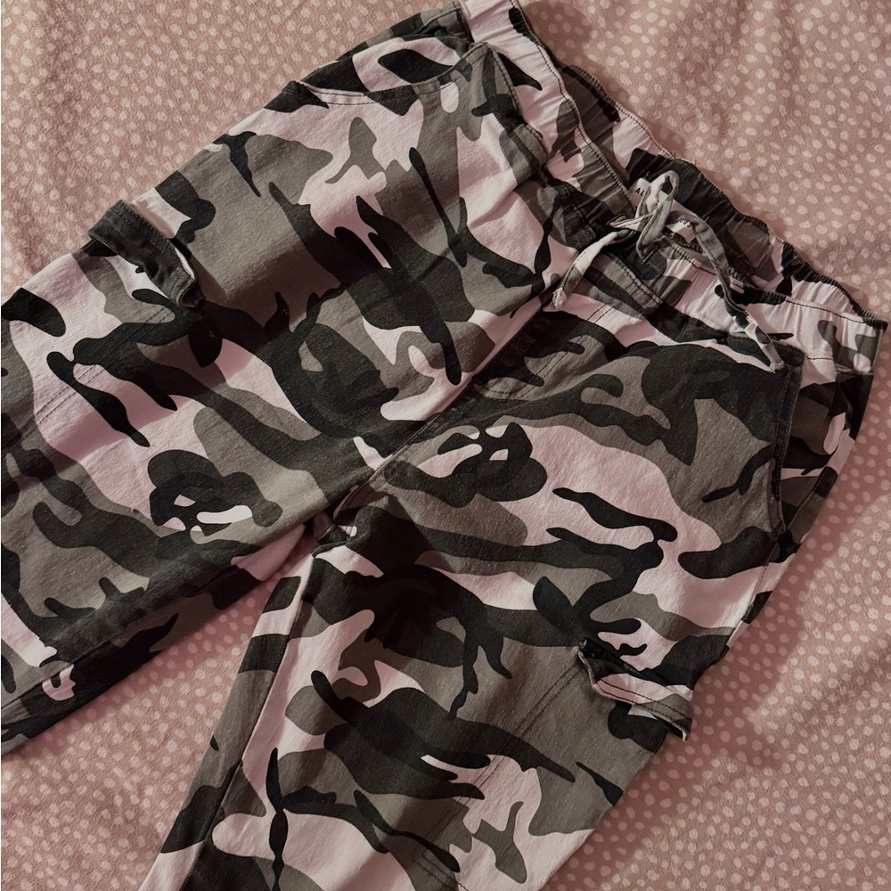 Women's Camouflage Cargo Pants